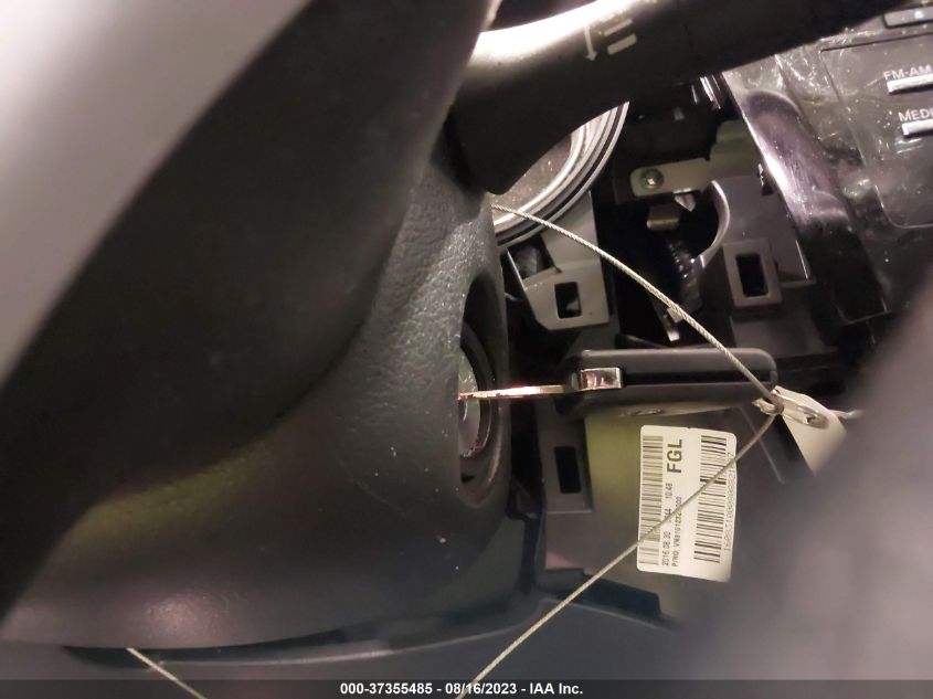 2016 NISSAN ROGUE S - KNMAT2MV1GP736525