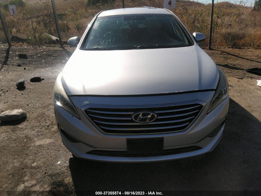 2015 HYUNDAI SONATA 2.4L SE - 5NPE24AF1FH034468