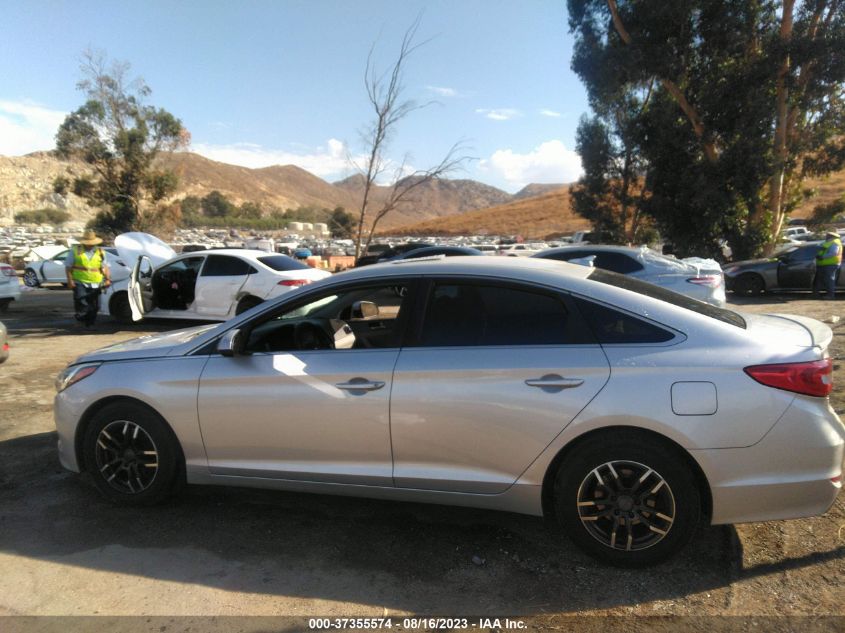 2015 HYUNDAI SONATA 2.4L SE - 5NPE24AF1FH034468