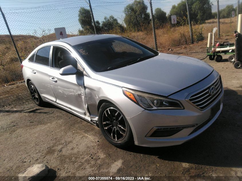 2015 HYUNDAI SONATA 2.4L SE - 5NPE24AF1FH034468