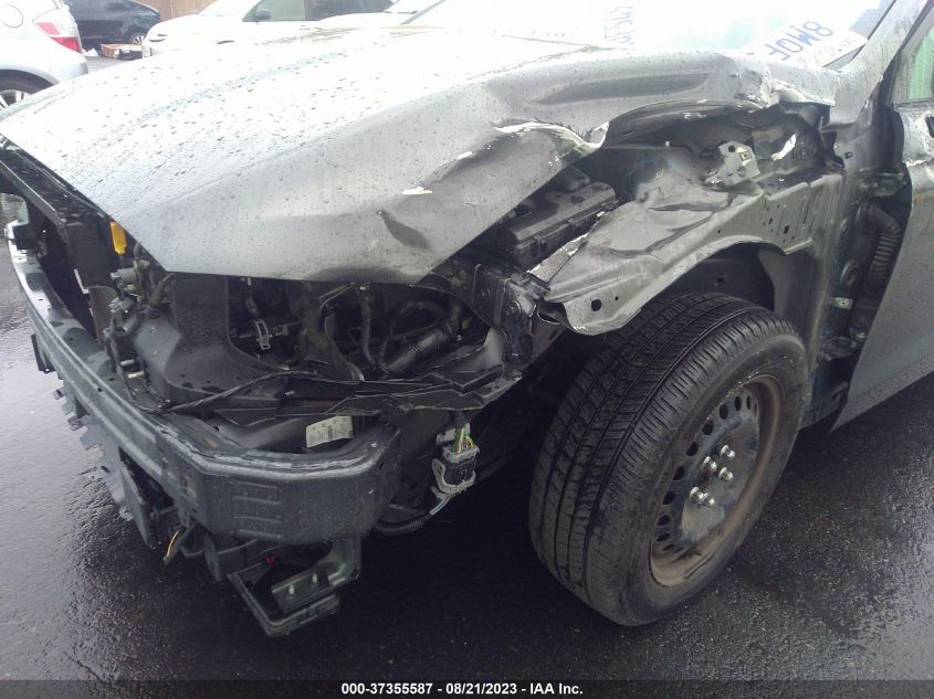 2019 FORD FUSION S - 3FA6P0G70KR277135