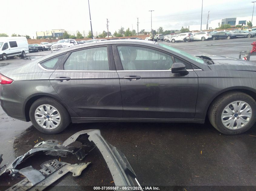 2019 FORD FUSION S - 3FA6P0G70KR277135