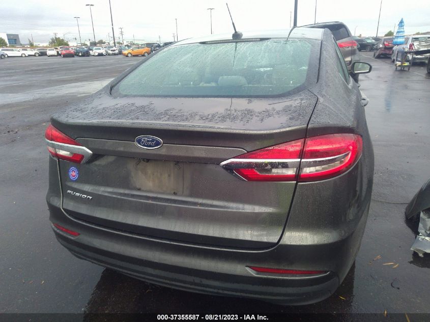 2019 FORD FUSION S - 3FA6P0G70KR277135
