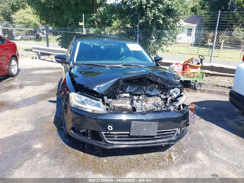 2014 VOLKSWAGEN JETTA SEDAN SE - 3VWB17AJ7EM387766