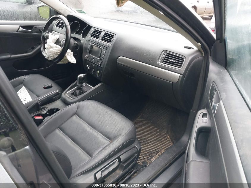 2015 VOLKSWAGEN JETTA SEDAN 1.8T SE - 3VWD17AJ1FM248324