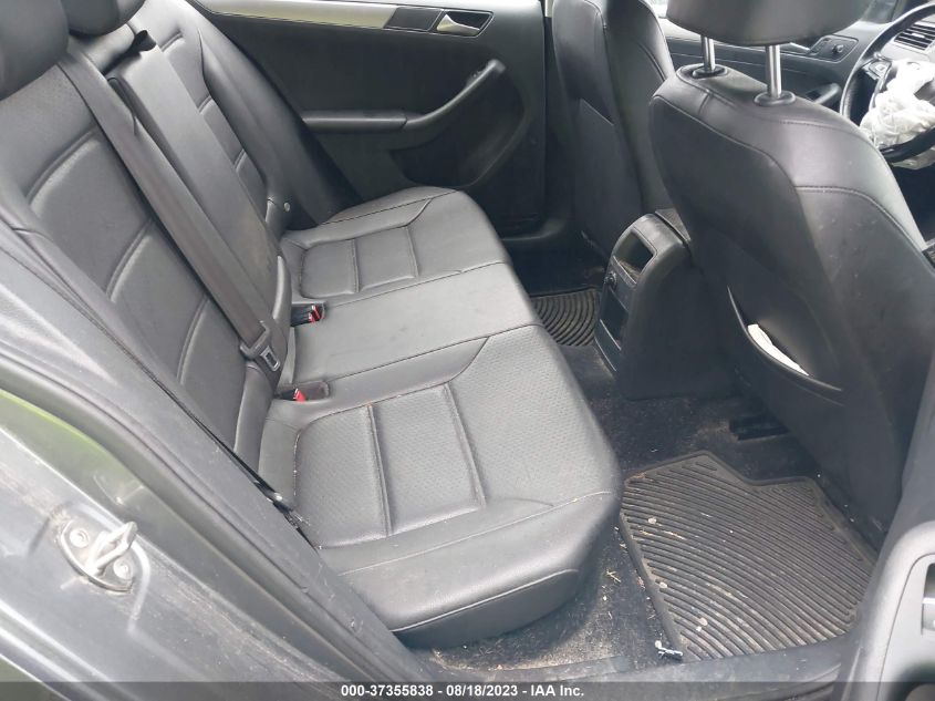 2015 VOLKSWAGEN JETTA SEDAN 1.8T SE - 3VWD17AJ1FM248324