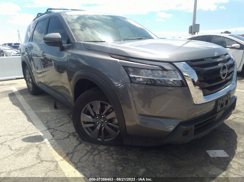 5N1DR3BA6NC246096 Nissan Pathfinder SV