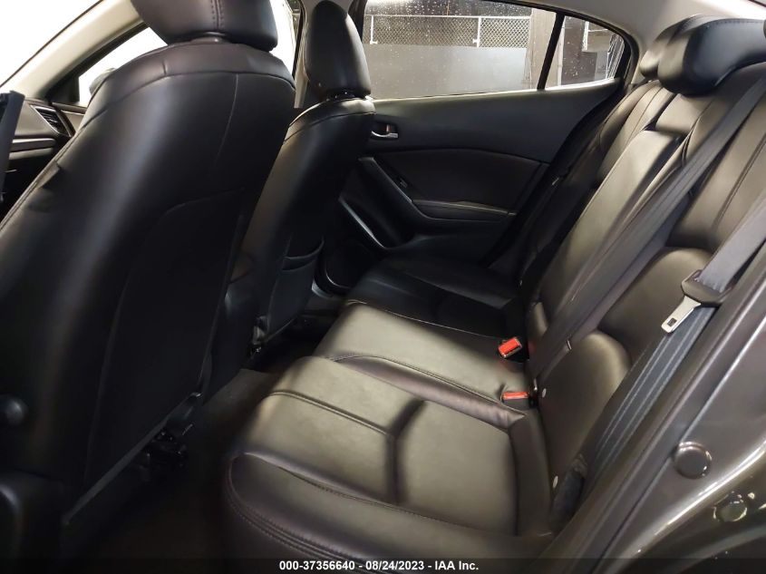 2018 MAZDA MAZDA3 4-DOOR TOURING 3MZBN1V3XJM237982