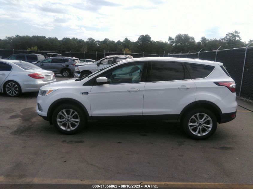 2017 FORD ESCAPE SE - 1FMCU0GD4HUC97848