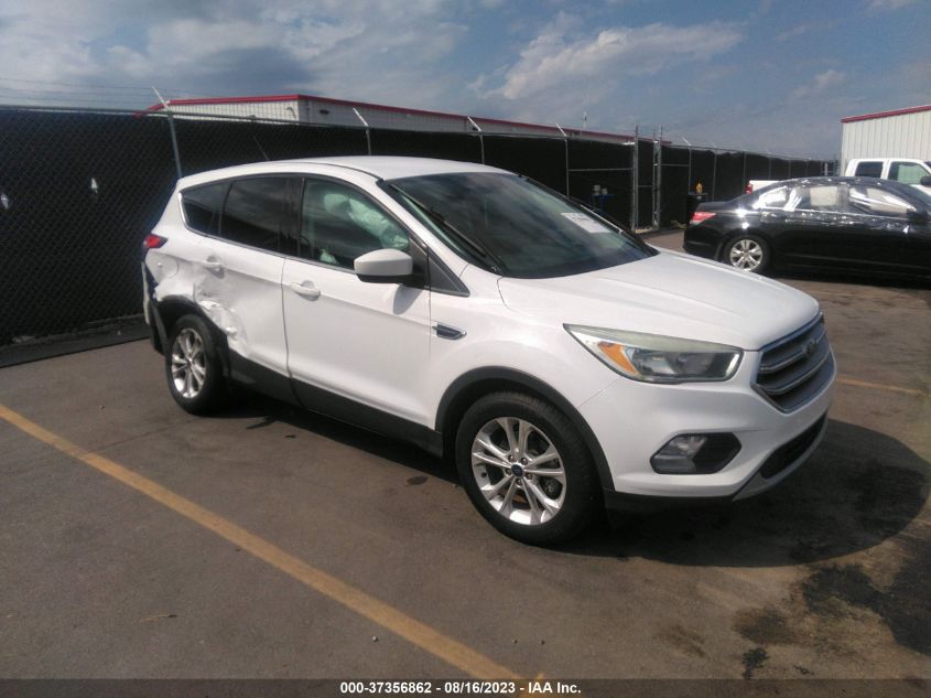 2017 FORD ESCAPE SE - 1FMCU0GD4HUC97848