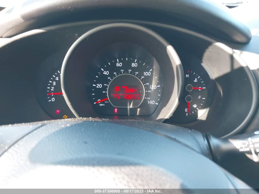 2014 KIA SOUL + - KNDJP3A56E7704665