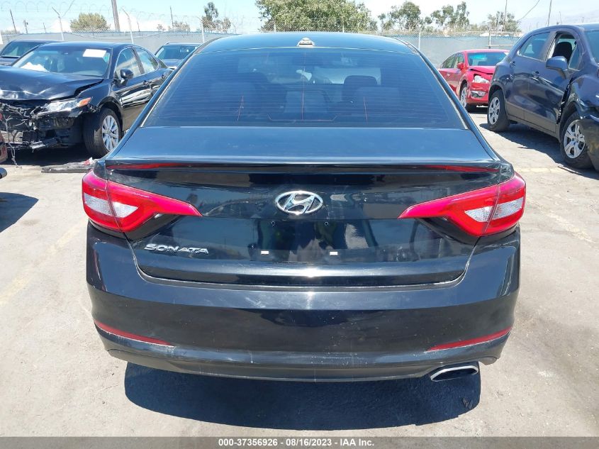 2015 HYUNDAI SONATA 2.4L SE - 5NPE24AF4FH160176