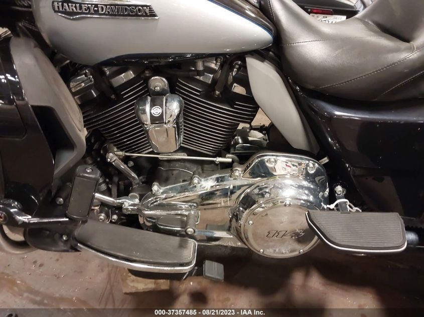2019 HARLEY-DAVIDSON FLHTCUTG 1HD1MAF16KB857217