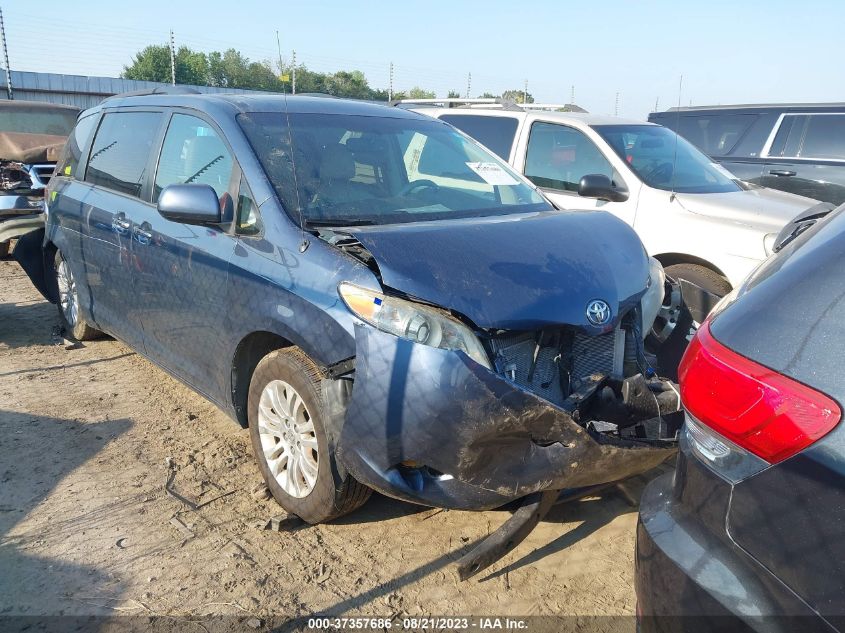 2013 TOYOTA SIENNA XLE/LIMITED - 5TDYK3DC7DS381979