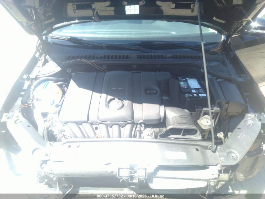 2013 VOLKSWAGEN JETTA SEDAN SE W/CONVENIENCE - 3VWDP7AJXDM397066