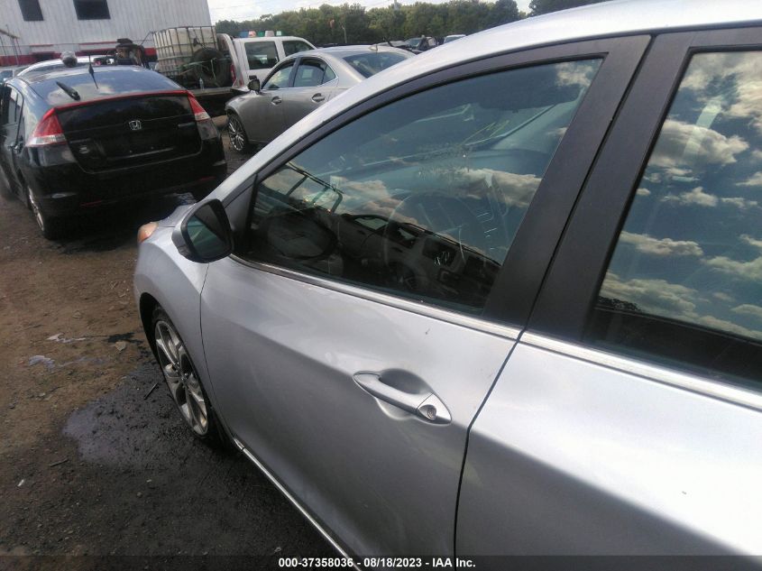2013 HYUNDAI ELANTRA GT - KMHD35LE9DU044179