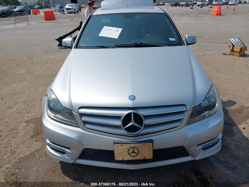 2013 MERCEDES-BENZ C 250 SPORT/LUXURY WDDGF4HB2DA781684