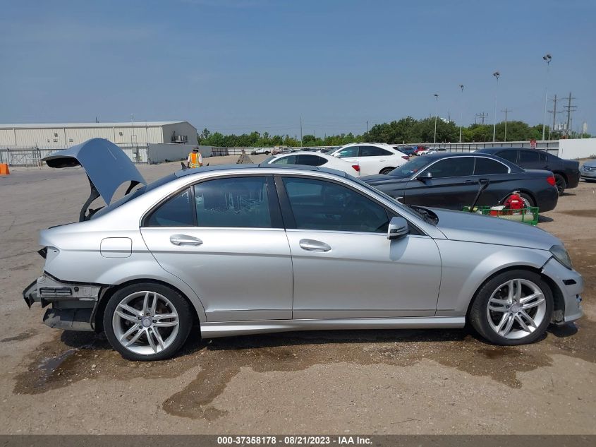 2013 MERCEDES-BENZ C 250 SPORT/LUXURY WDDGF4HB2DA781684