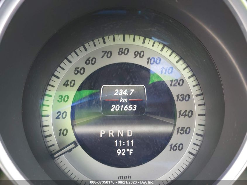 2013 MERCEDES-BENZ C 250 SPORT/LUXURY WDDGF4HB2DA781684