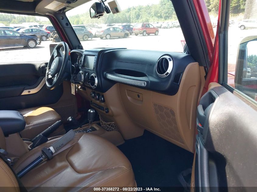 2013 JEEP WRANGLER UNLIMITED SAHARA - 1C4BJWEG5DL527924