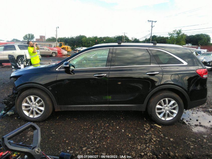 2018 KIA SORENTO LX V6 - 5XYPG4A52JG375959