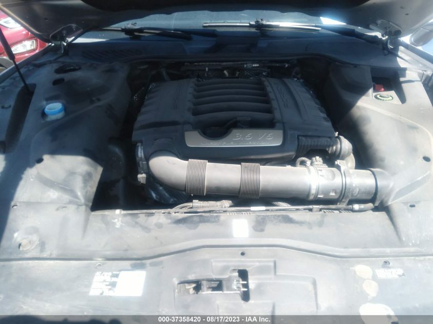 2016 PORSCHE CAYENNE - WP1AA2A29GLA10689