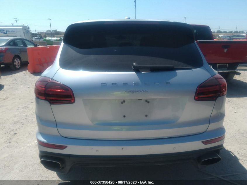 2016 PORSCHE CAYENNE - WP1AA2A29GLA10689