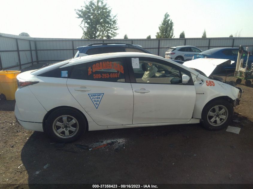2016 TOYOTA PRIUS TWO - JTDKBRFU7G3013404