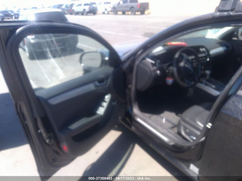 2013 AUDI A4 PREMIUM - WAUAFAFL4DN043708