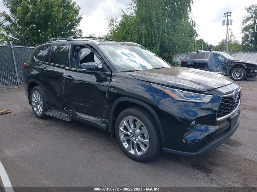 2023 Toyota Highlander - 5TDXBRCH9PS582847