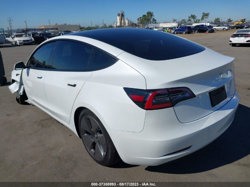 5YJ3E1EA6MF921104 Tesla Model 3 STANDARD RANGE PLUS 3