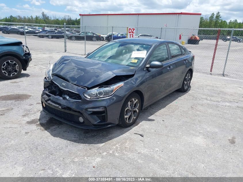 3KPF24AD2LE140530 Kia Forte LXS 2