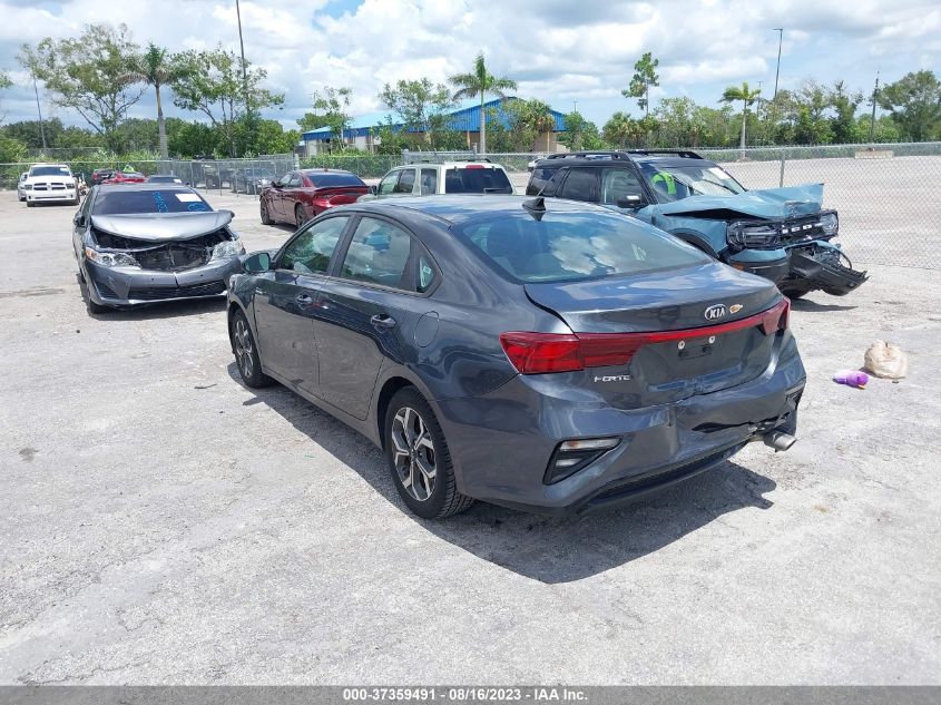 3KPF24AD2LE140530 Kia Forte LXS 3