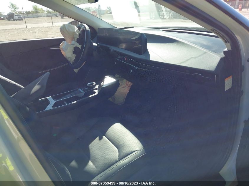 2022 KIA EV6 LIGHT/WIND/GT LINE - KNDC34LA2N5031261