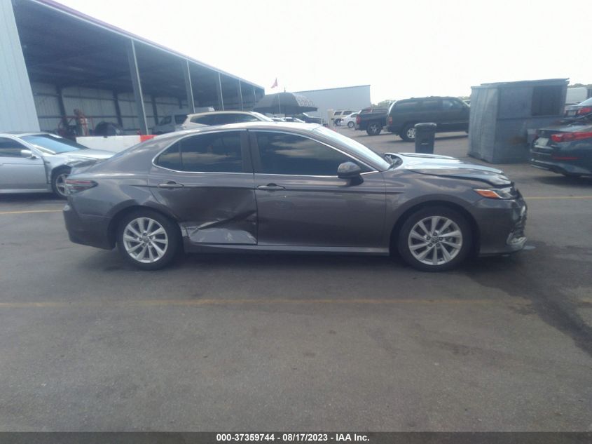 2021 TOYOTA CAMRY LE - 4T1C11AK5MU478196