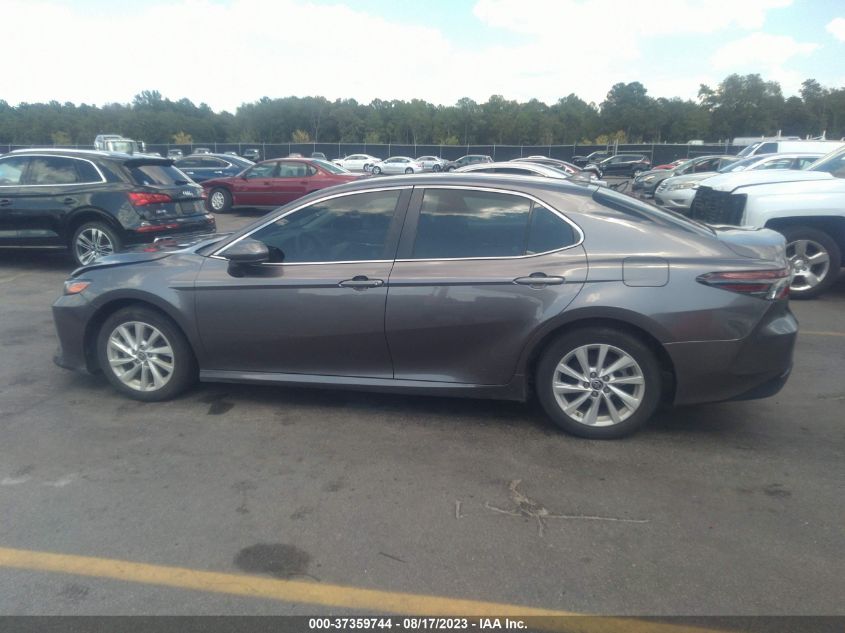 2021 TOYOTA CAMRY LE - 4T1C11AK5MU478196
