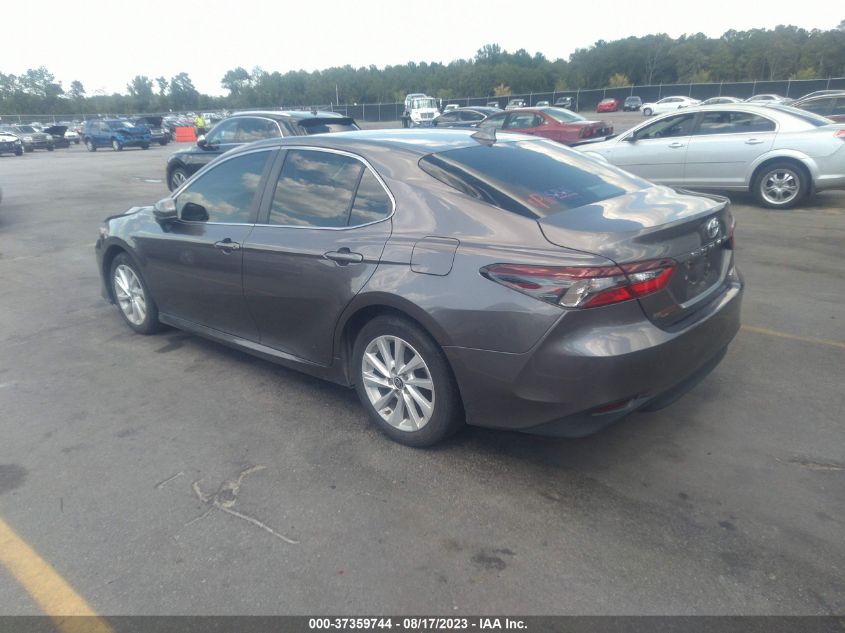 2021 TOYOTA CAMRY LE - 4T1C11AK5MU478196