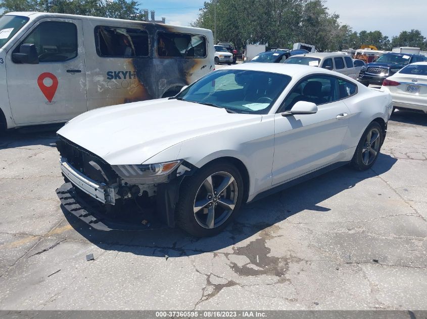 1FA6P8AM3G5219656 2016 FORD MUSTANG, photo no. 2