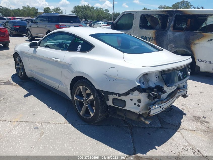 1FA6P8AM3G5219656 2016 FORD MUSTANG, photo no. 3