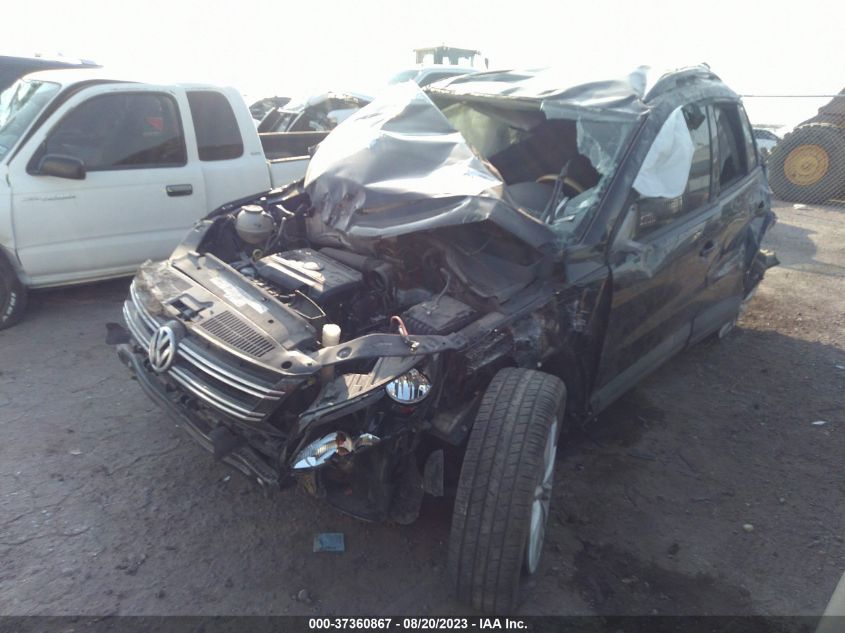 2018 VOLKSWAGEN TIGUAN LIMITED WVGAV7AX4JK001079