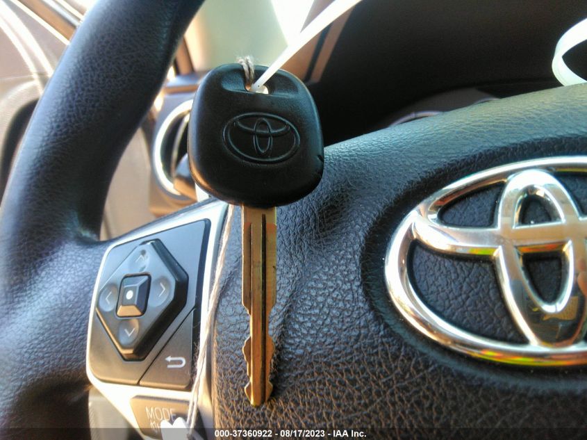 2017 TOYOTA TUNDRA 2WD SR5 - 5TFEW5F12HX220387