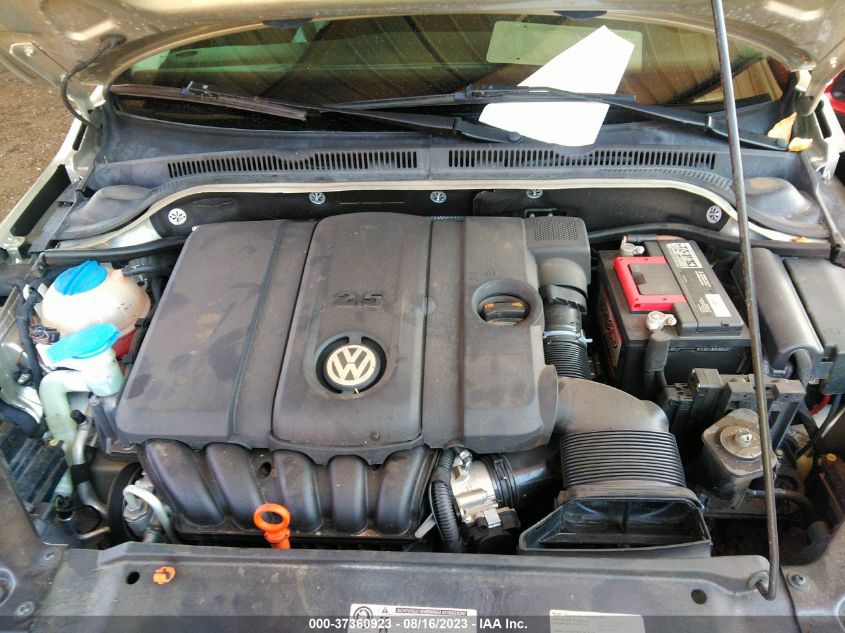 2013 VOLKSWAGEN JETTA SEDAN SE - 3VWDP7AJ0DM248259