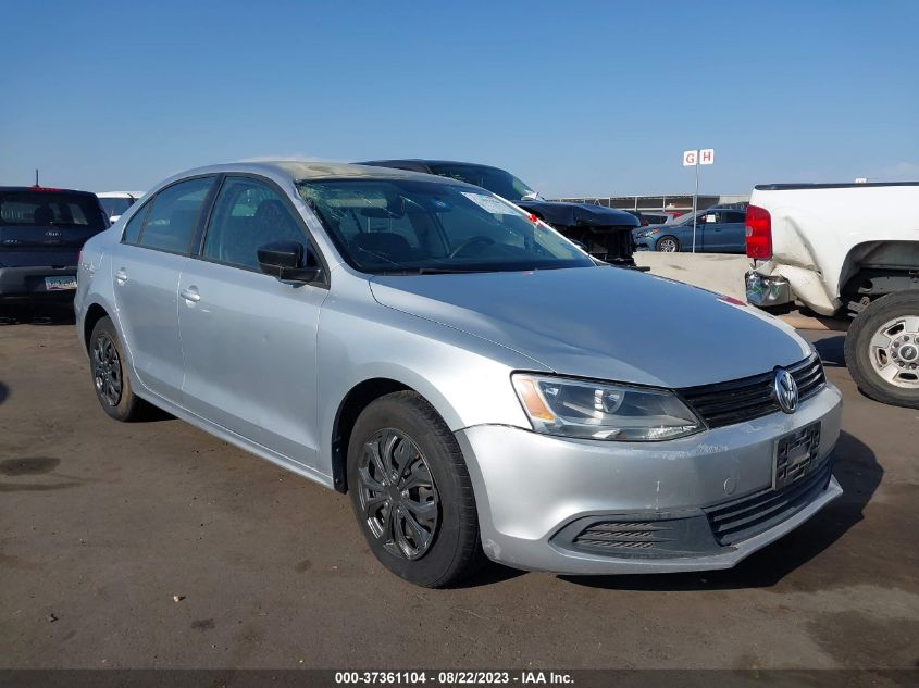 2014 VOLKSWAGEN JETTA SEDAN S - 3VW2K7AJ7EM334109