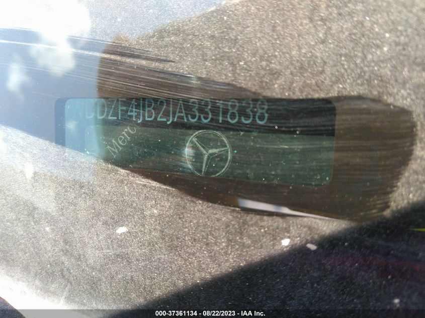 2018 MERCEDES-BENZ E-CLASS E 300 - WDDZF4JB2JA331838