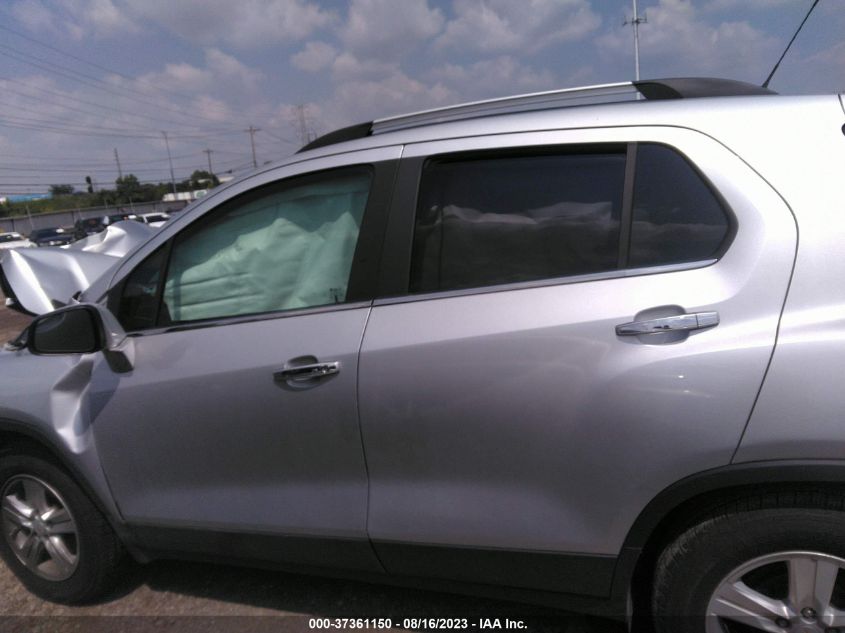 KL7CJLSB5KB886122 Chevrolet Trax LT 14