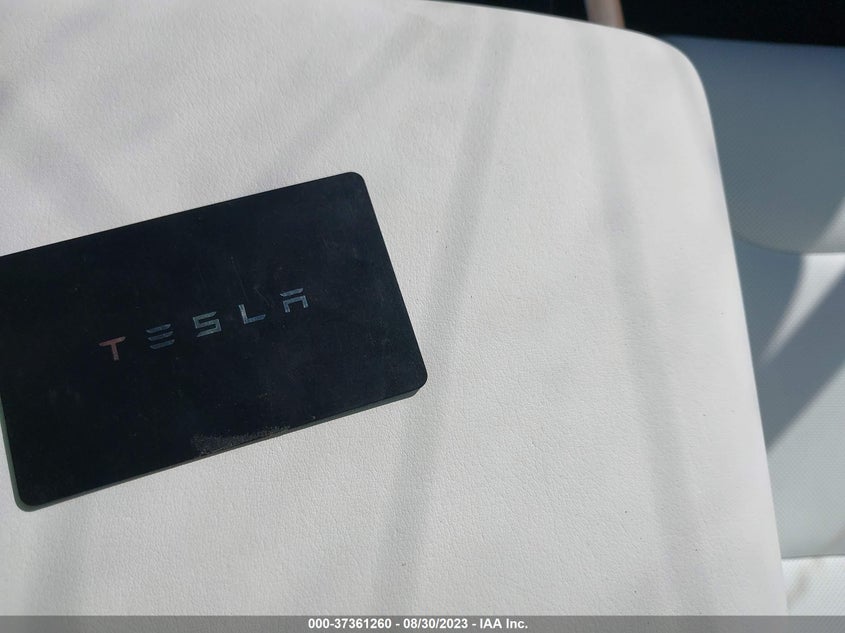 VIN 7SAXCBE56PF381941 2023 TESLA MODEL X