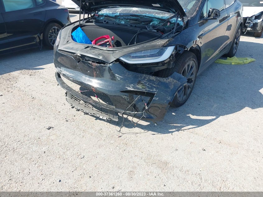 VIN 7SAXCBE56PF381941 2023 TESLA MODEL X