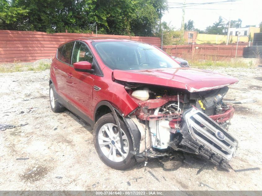 2019 FORD ESCAPE SE - 1FMCU9GD9KUC36426