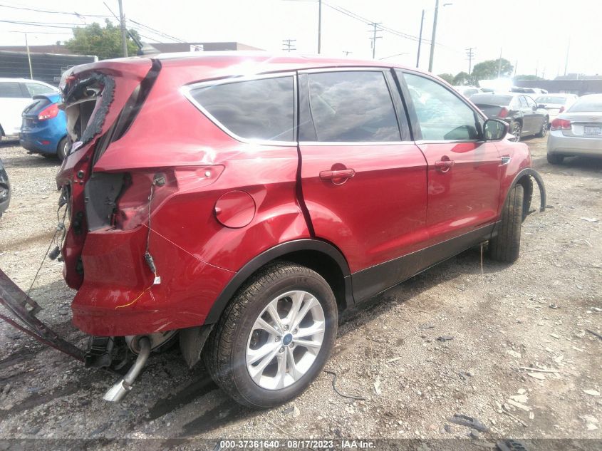 2019 FORD ESCAPE SE - 1FMCU9GD9KUC36426