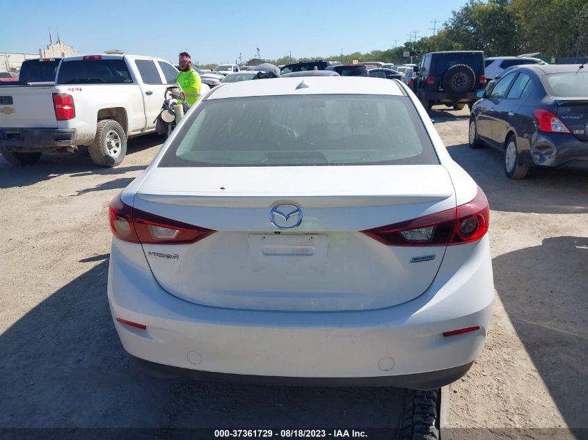 2018 MAZDA MAZDA3 4-DOOR TOURING - 3MZBN1V3XJM234452